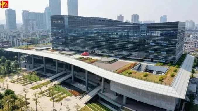 中亞工程案例展示丨坐書(shū)鄉(xiāng)觀(guān)日出日落，賞機(jī)場(chǎng)云卷云舒(圖1)