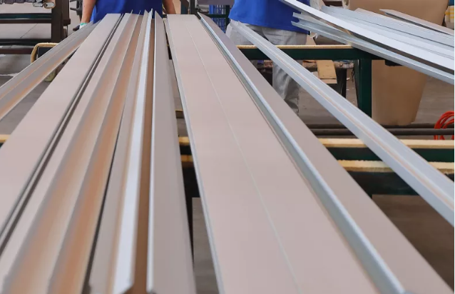 向假冒偽劣鋁材產(chǎn)品重拳出擊！中亞鋁業(yè)教你如何辨別真假！(圖6)