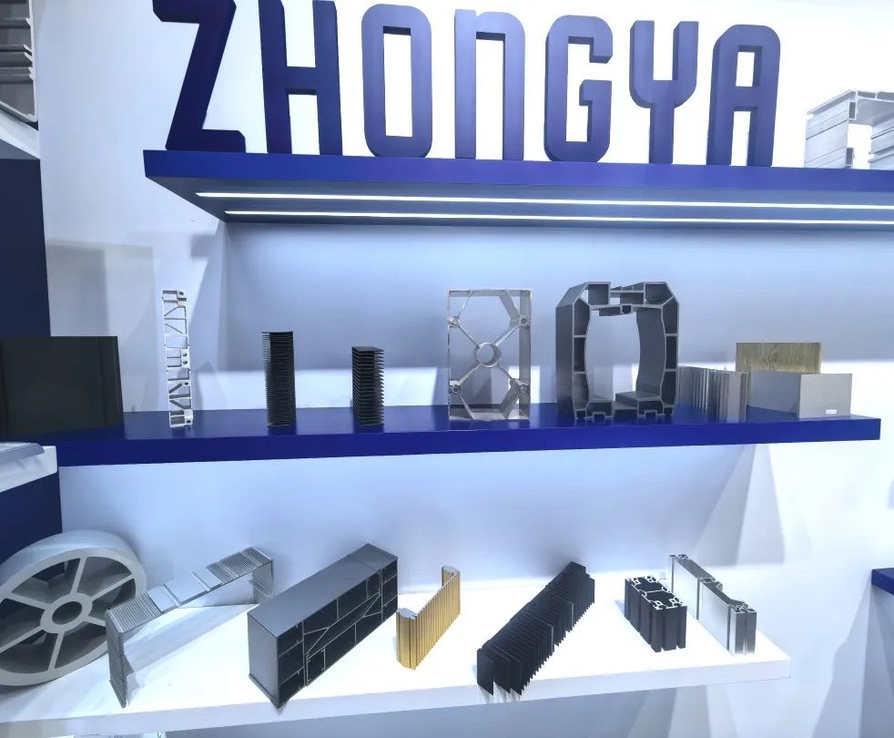 中亞鋁業(yè) “鋁” 光閃耀：廣交會首日現(xiàn)場搶“鮮”看！(圖8)